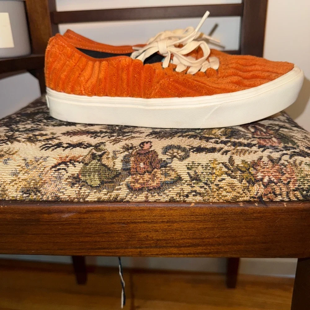 Vans Comfycush Authentic Jumbo Cord Hawaii Sunset Women’s Shoes, sz 7.5